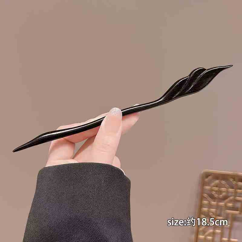 Wooden Hairp Exquisite Carving - Travel Accessories New ulasan dan harga