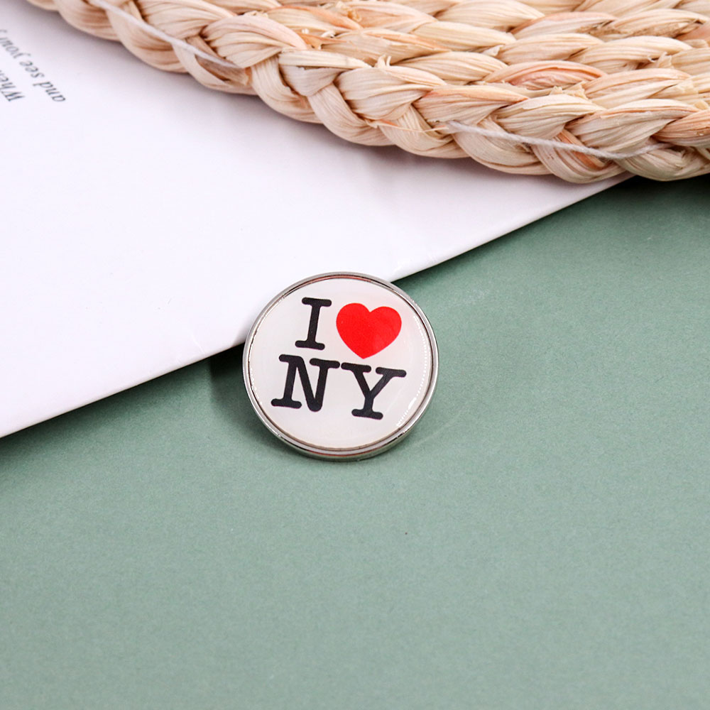 I love New York Badges Creativ - Travel Accessories New York ulasan dan harga